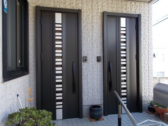 2世帯戸建て 玄関ドアのリフォーム 2世帯戸建て 玄関ドアのリフォーム